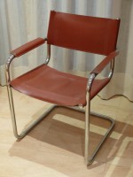 sillon cantillever starm 200 €